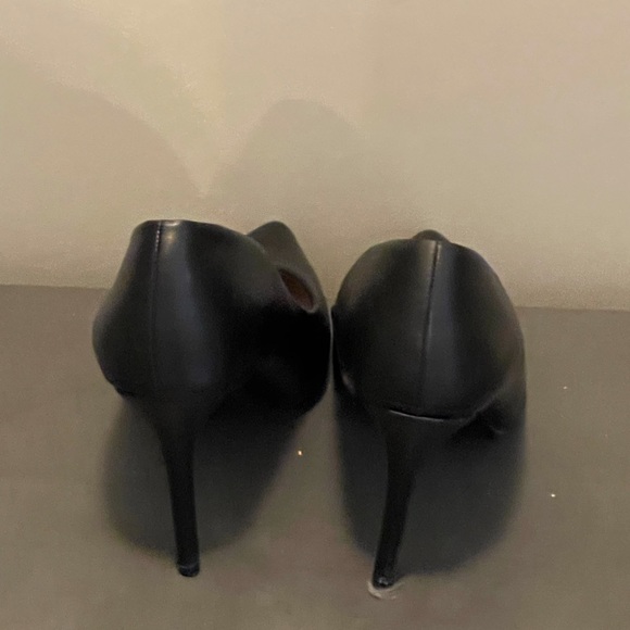 Black Madden Girl Pumps - Picture 5 of 7